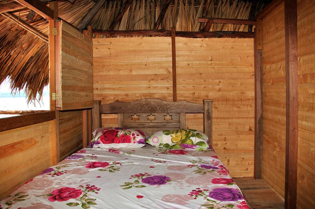 Hostal Playa Blanca Bilik gambar